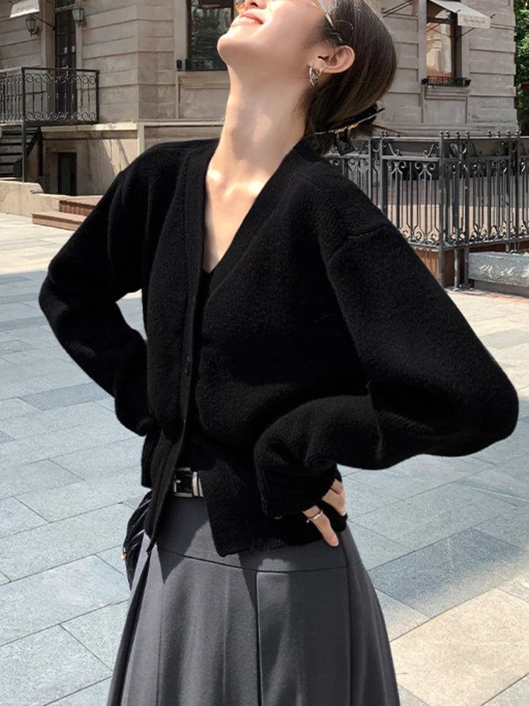 AOSSVIAO Knitted Casual Cardigan 2025 Autumn Winter Elegance Solid Color V-neck Sweater Unique and Niche Slim Fit Tops