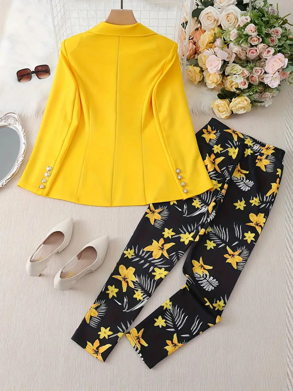 Women's Business and Leisure Two-Piece Suit Set, Solid Color Long-Sleeved Double-Breasted Suit Jacket and Floral Printed High-Waisted Skirt